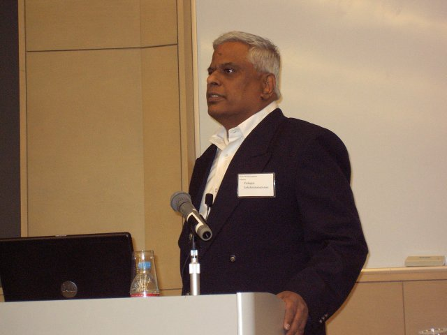 V.Lakshminarayanan 教授